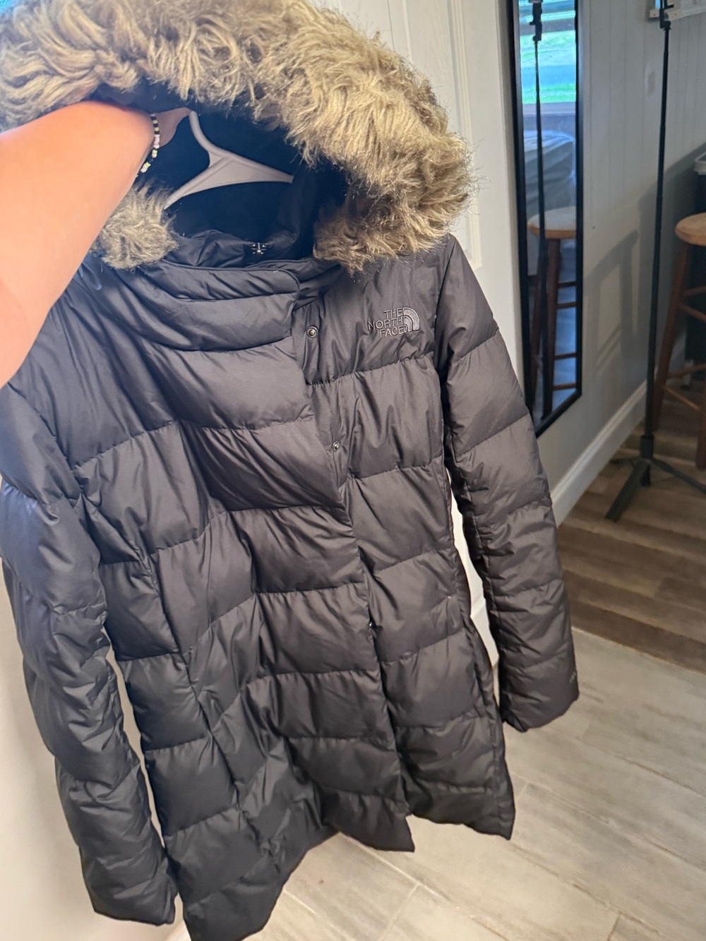 The North Face Women's Black Quilted Puffer Coat with Faux Fur Trim Hood medium